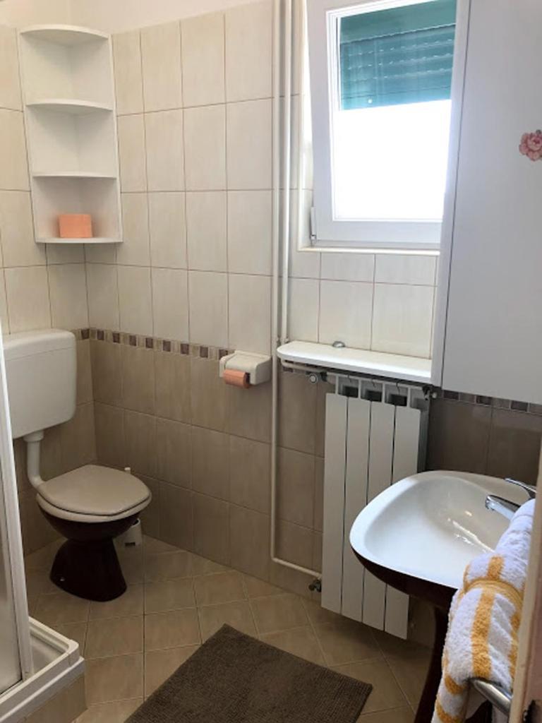 Apartments And Rooms By The Sea Barbat, Rab - 4973 ラブ エクステリア 写真