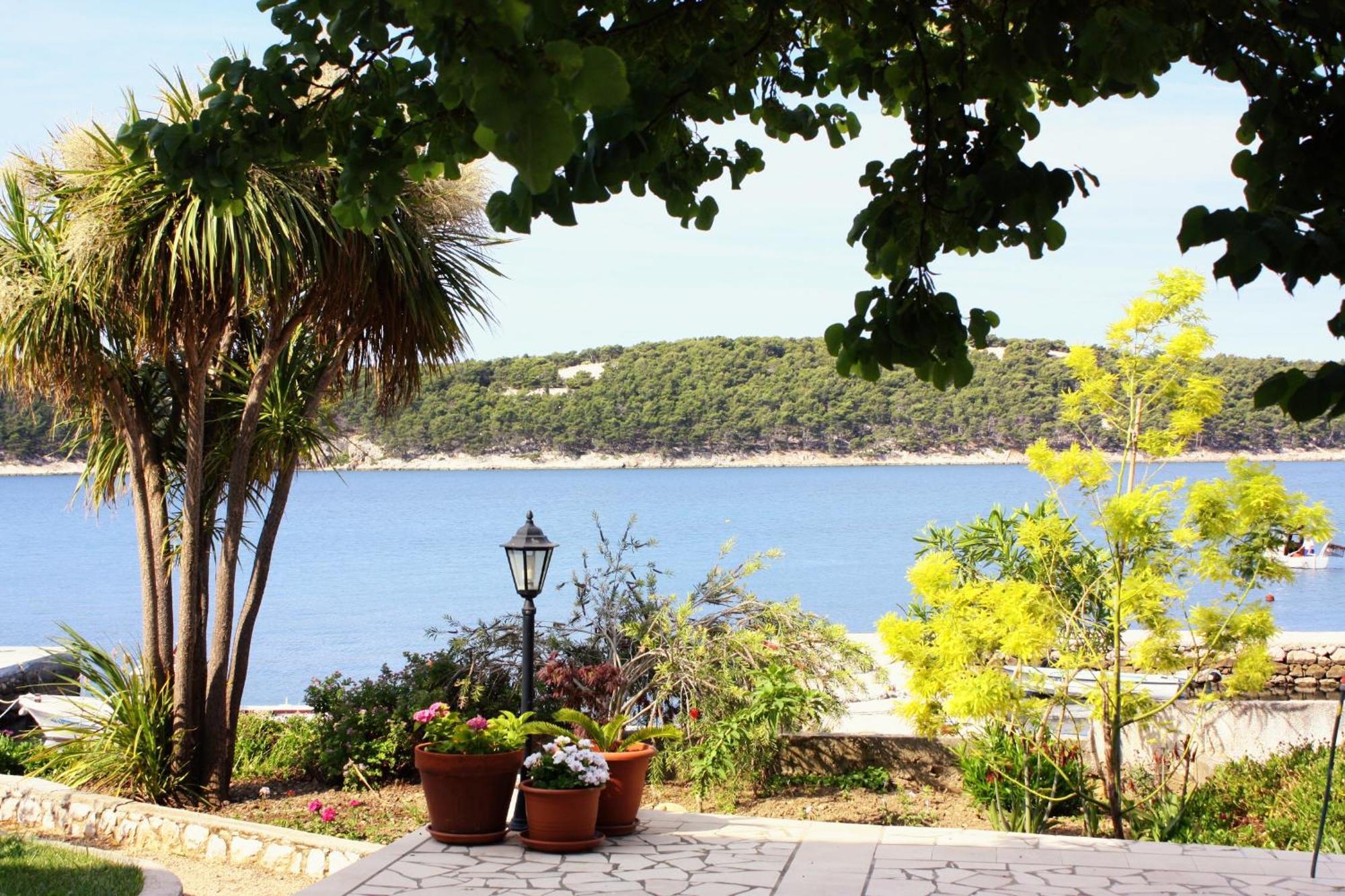 Apartments And Rooms By The Sea Barbat, Rab - 4973 ラブ エクステリア 写真