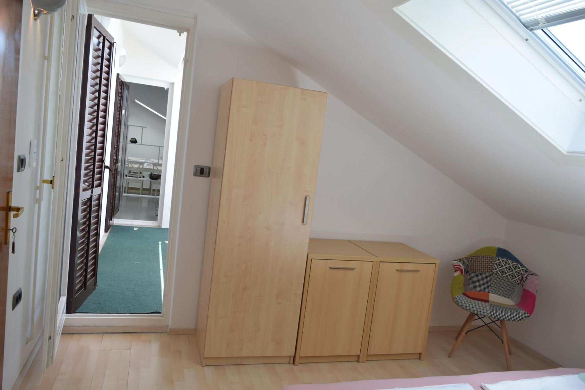 Apartments And Rooms By The Sea Barbat, Rab - 4973 ラブ 部屋 写真